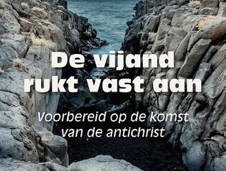 Vijand rukt vast aan