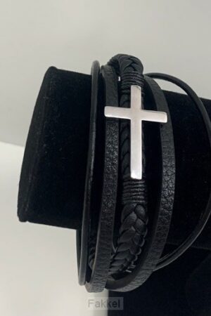 Leren armband zilver kruis 22cm
