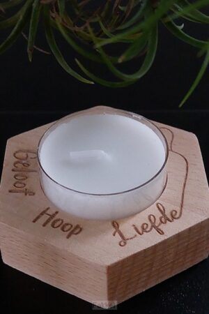 Nordic lichtje geloof, hoop, liefde