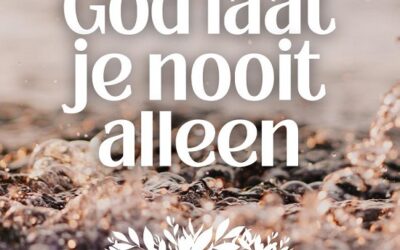 God laat je nooit alleen